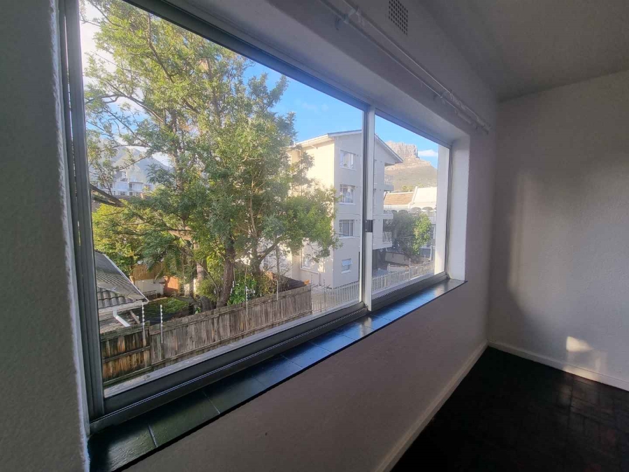 2 Bedroom Property for Sale in Tamboerskloof Western Cape